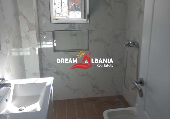 Shtepi ne shitje Apartament ne Tirane, 2+1, Mobilimi Bosh, pa mobiluar, Pagesa 88,000  Euro.