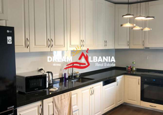 Casa in affitto 2+1 a Tirana - 1,000 Euro