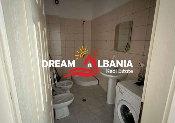 Shtepi ne shitje Apartament ne Tirane, 2+1, Mobilimi Pjeserisht e mobiluar, Pagesa 130,000  Euro.