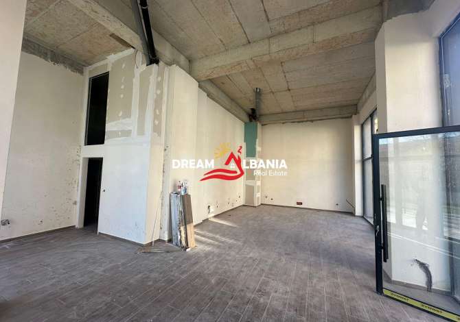 Jepet me qera ambjent biznesi *(2 wc) tek Pazari i Ri, rruga Tefta Tashko Koco (ID 4271929)