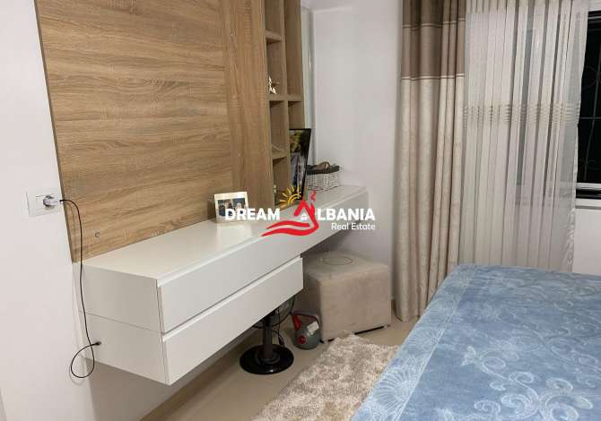 Shtepi ne shitje Apartament ne Tirane, 2+1, Mobilimi E mobiluar, Pagesa 135,000  Euro.