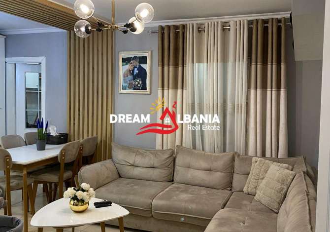 Shtepi ne shitje Apartament ne Tirane, 2+1, Mobilimi E mobiluar, Pagesa 135,000  Euro.