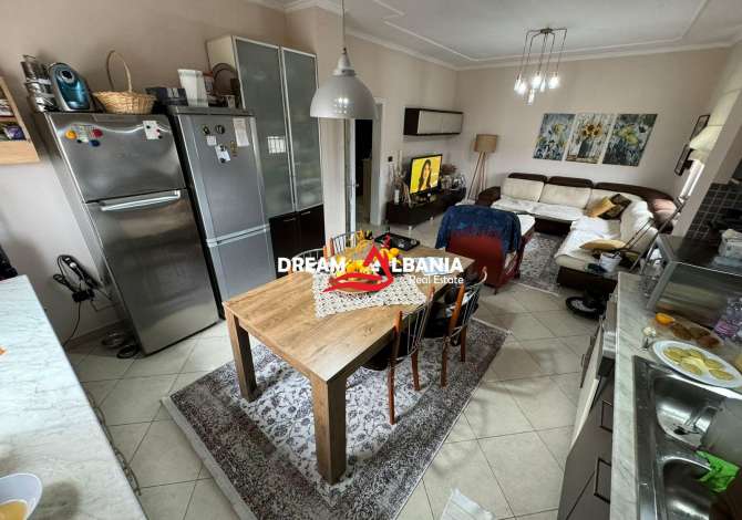 Shtepi ne shitje 3+1 ne Tirane - 220,000 Euro