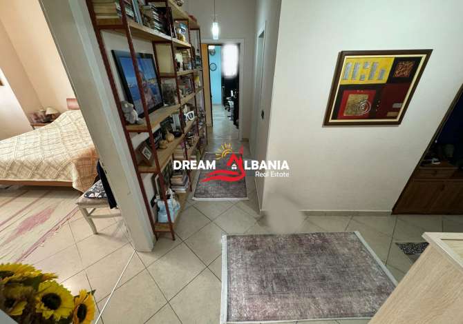 Shtepi ne shitje Apartament ne Tirane, 3+1, Mobilimi E mobiluar, Pagesa 220,000  Euro.