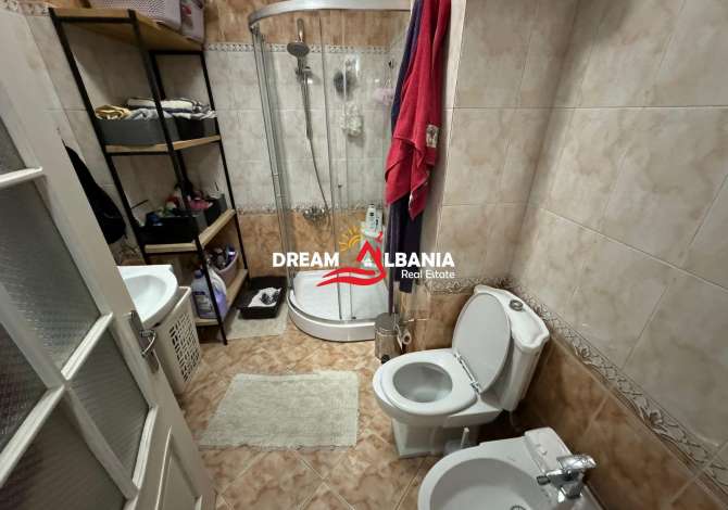 Shtepi ne shitje Apartament ne Tirane, 3+1, Mobilimi E mobiluar, Pagesa 220,000  Euro.