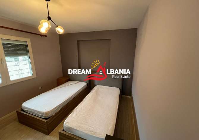 Shtepi ne shitje Apartament ne Tirane, 1+1, Mobilimi Bosh, pa mobiluar, Pagesa 60,000  Euro.