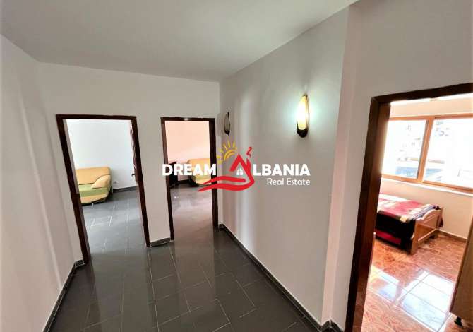 Shtepi ne shitje Apartament ne Tirane, 3+1, Mobilimi Bosh, pa mobiluar, Pagesa 130,000  Euro.