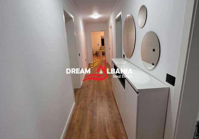 Shtepi me qera Apartament ne Tirane, 3+1, Mobilimi E mobiluar, Pagesa 750  Euro.