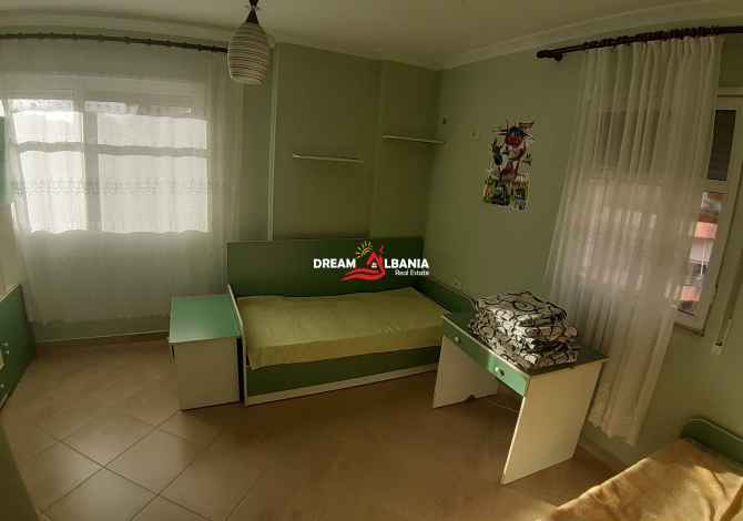 Shtepi ne shitje  ne Tirane, 3+1, Mobilimi E mobiluar, Pagesa 99,900  Euro.