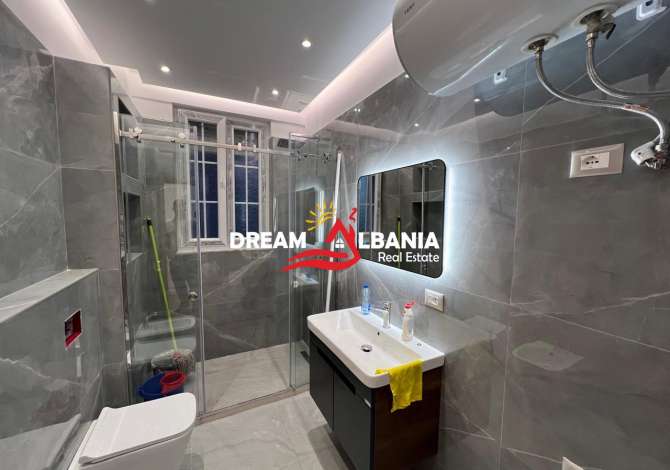 Shtepi ne shitje Apartament ne Tirane, 2+1, Mobilimi Bosh, pa mobiluar, Pagesa 178,000  Euro.