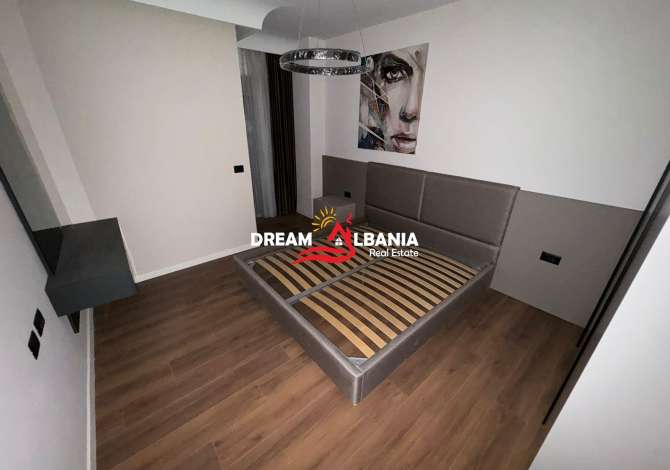 Shtepi ne shitje Apartament ne Tirane, 2+1, Mobilimi E mobiluar, Pagesa 170,000  Euro.