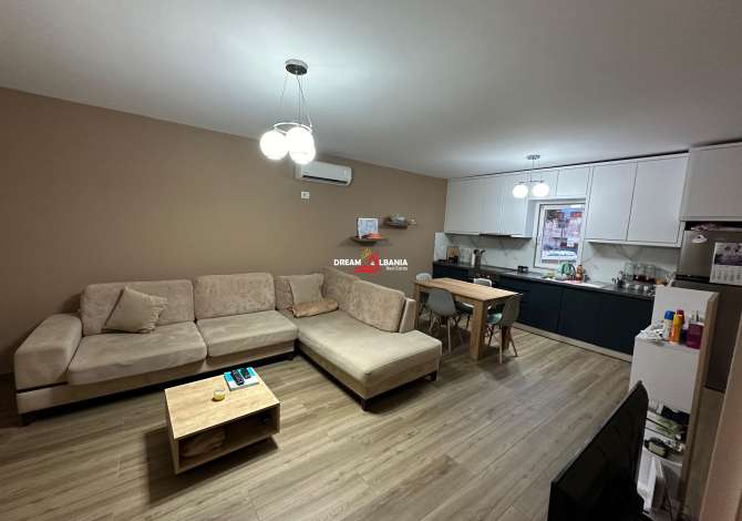 Shtepi ne shitje 3+1 ne Tirane - 140,000 Euro