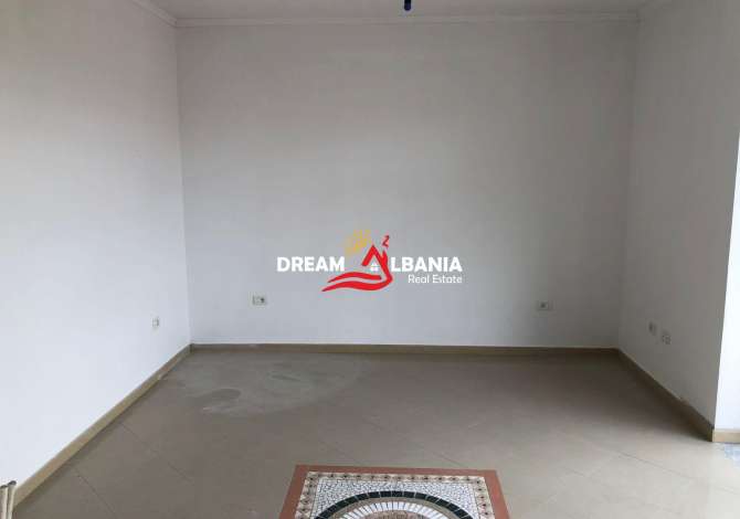 Shtepi ne shitje 7+1 ne Tirane - 313,000 Euro