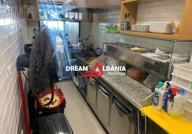 Shitet Dyqan Bar Kafe Piceri i mobiluar luks me arkitekt ne Don Bosko (ID 4171172 )