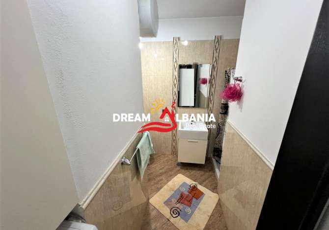 Shtepi ne shitje Apartament ne Tirane, 2+1, Mobilimi E mobiluar, Pagesa 149,000  Euro.
