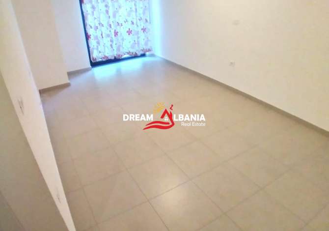 Ambient biznesi me qera 3+1 ne Tirane - 600 Euro
