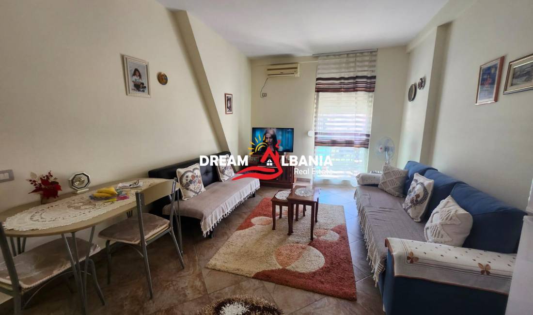 Shtepi ne shitje Apartament ne Tirane, 1+1, Mobilimi E mobiluar, Pagesa 75,000  Euro.