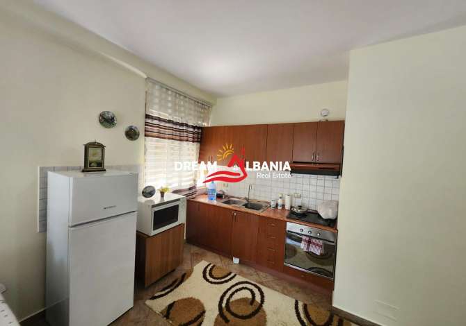 Shtepi ne shitje Apartament ne Tirane, 1+1, Mobilimi E mobiluar, Pagesa 75,000  Euro.