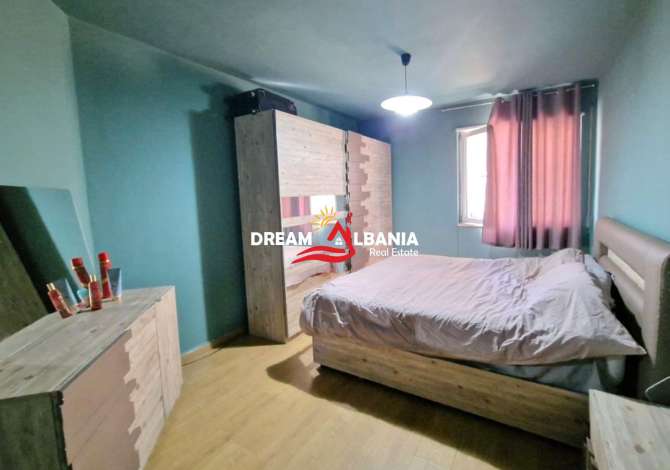 Shtepi ne shitje Apartament ne Tirane, 2+1, Mobilimi E mobiluar, Pagesa 244,980  Euro.