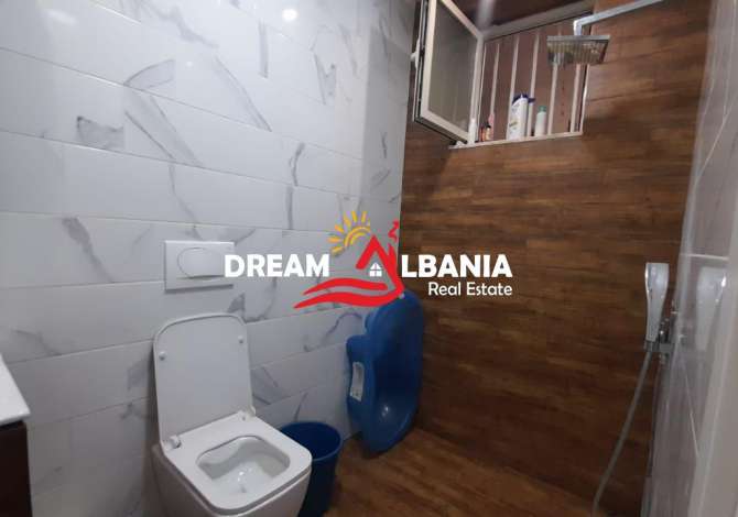 Shtepi ne shitje Apartament ne Tirane, 3+1, Mobilimi E mobiluar, Pagesa 175,000  Euro.