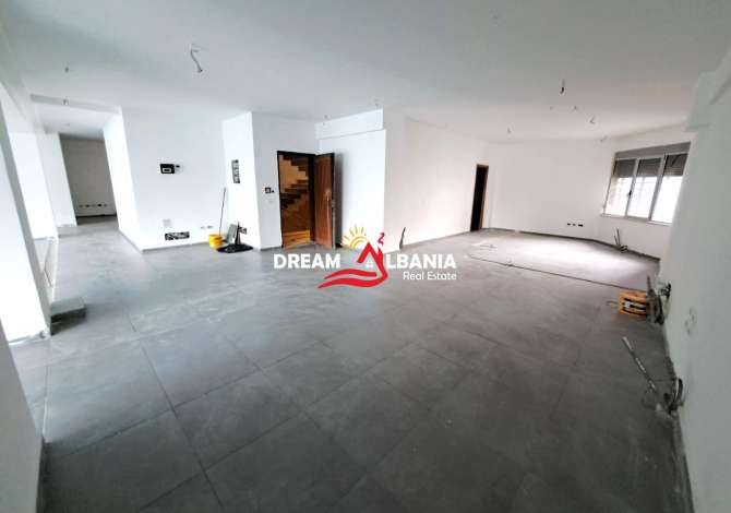 Ambient komercial me qera ne rrugen e Dibres ne Kompleksin Halili ne Tirane (ID 42611063)