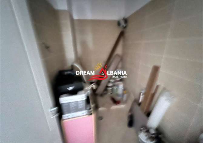 Shtepi ne shitje Apartament ne Tirane, 2+1, Mobilimi Bosh, pa mobiluar, Pagesa 115,000  Euro.