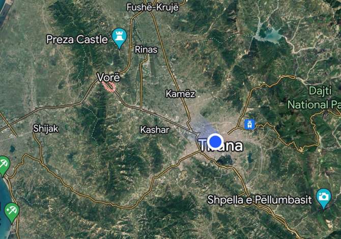 Truall ose Toke ne Tirane - 450,000 Euro