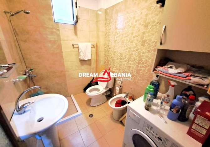 Shtepi ne shitje Apartament ne Tirane, 1+1, Mobilimi Pjeserisht e mobiluar, Pagesa 115,000  Euro.