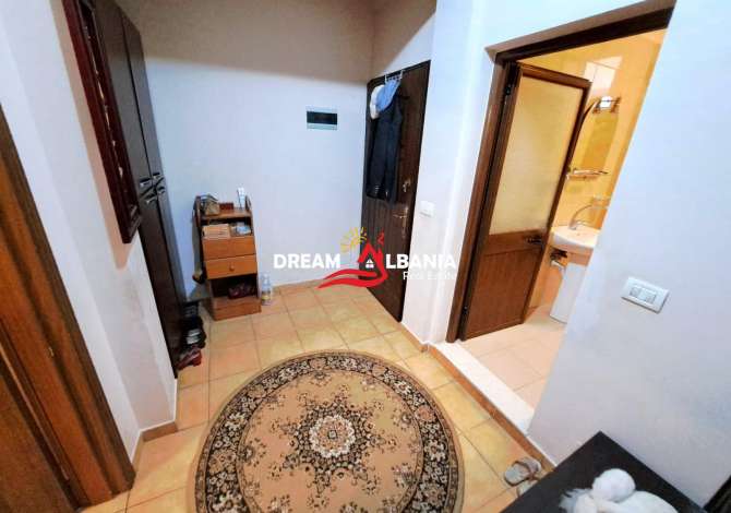 Shtepi ne shitje Apartament ne Tirane, 1+1, Mobilimi Pjeserisht e mobiluar, Pagesa 115,000  Euro.