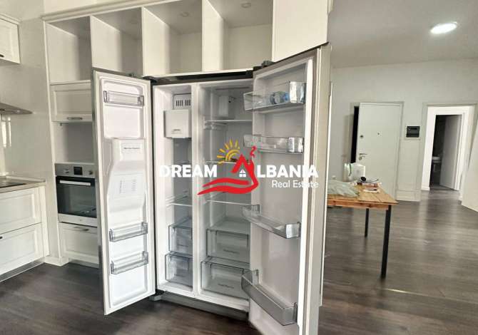 Shtepi me qera Apartament ne Tirane, 3+1, Mobilimi Pjeserisht e mobiluar, Pagesa 900  Euro.