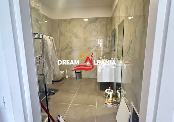 Shtepi me qera Apartament ne Tirane, 3+1, Mobilimi Pjeserisht e mobiluar, Pagesa 900  Euro.