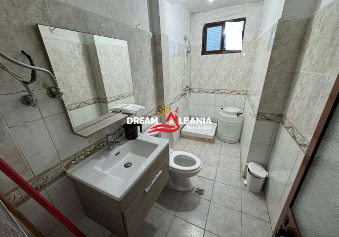 Shtepi ne shitje Apartament ne Tirane, 1+1, Mobilimi E mobiluar, Pagesa 75,000  Euro.