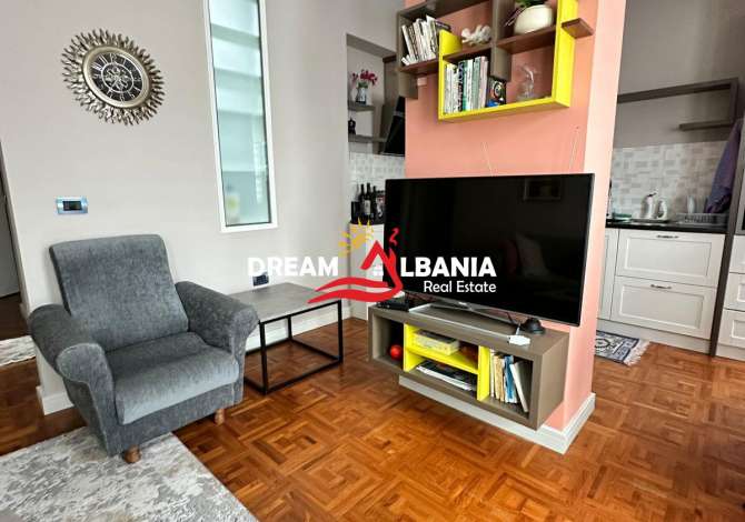 Shtepi me qera 2+1 ne Tirane - 700 Euro