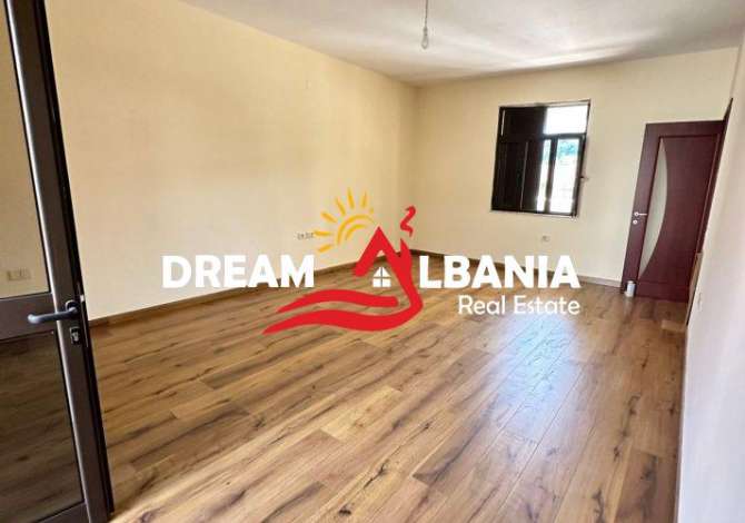 Ambient biznesi me qera 3+1 ne Tirane - 800 Euro