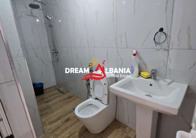 Shtepi ne shitje Apartament ne Tirane, 2+1, Mobilimi E mobiluar, Pagesa 132,000  Euro.