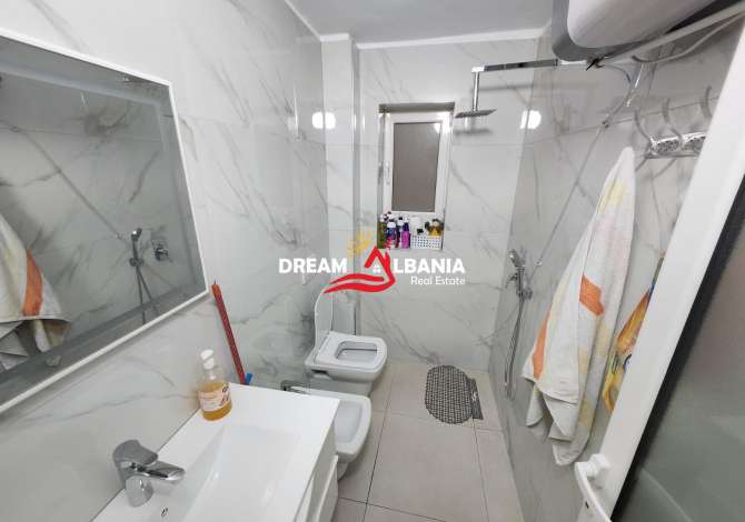 Shtepi ne shitje Apartament ne Tirane, 2+1, Mobilimi E mobiluar, Pagesa 110,000  Euro.