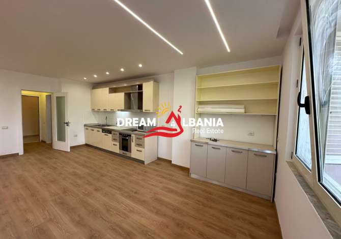 Shtepi ne shitje Apartament ne Tirane, 2+1, Mobilimi Bosh, pa mobiluar, Pagesa 140,000  Euro.