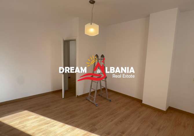 Shtepi ne shitje Apartament ne Tirane, 2+1, Mobilimi Bosh, pa mobiluar, Pagesa 145,000  Euro.