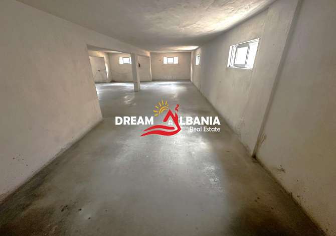 Ambient biznesi me qera 4+1 ne Tirane - 750 Euro
