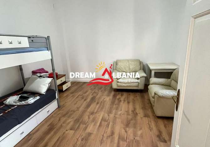 Shtepi ne shitje Shtepi Private ne Tirane, 3+1, Mobilimi E mobiluar, Pagesa 420,000  Euro.