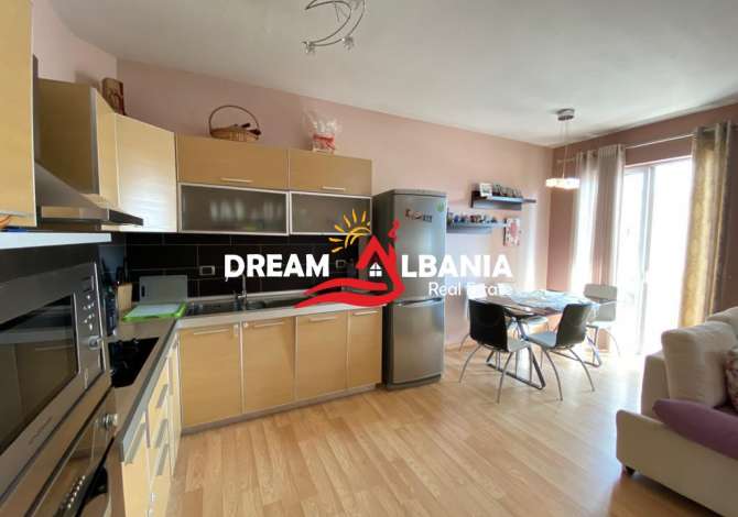 Shtepi ne shitje  ne Tirane, 2+1, Mobilimi E mobiluar, Pagesa 74,000  Euro.