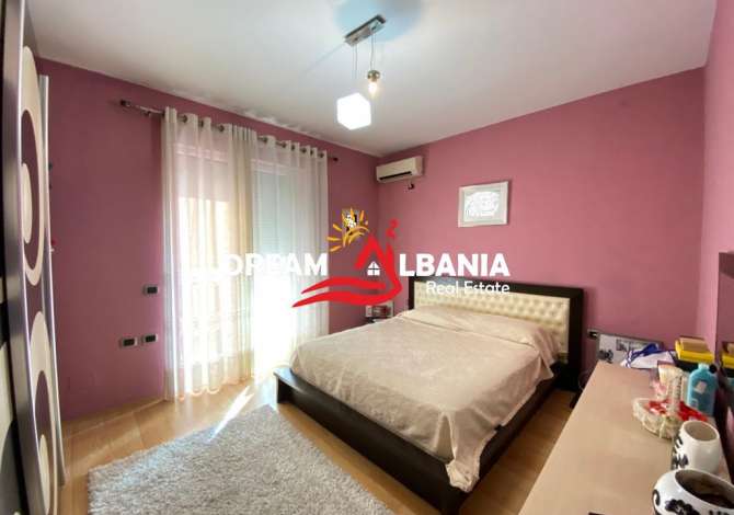 Shtepi ne shitje  ne Tirane, 2+1, Mobilimi E mobiluar, Pagesa 74,000  Euro.