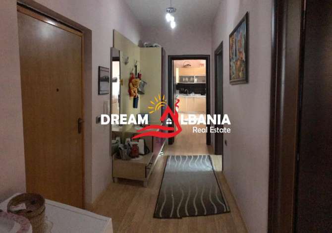 Shtepi ne shitje  ne Tirane, 2+1, Mobilimi E mobiluar, Pagesa 74,000  Euro.