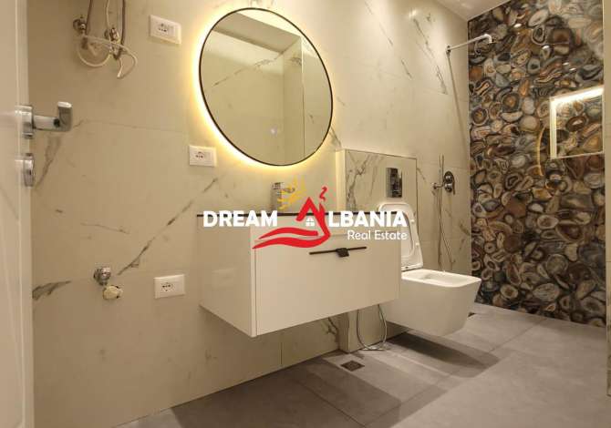 Shtepi ne shitje Apartament ne Tirane, 2+1, Mobilimi Bosh, pa mobiluar, Pagesa 210,000  Euro.