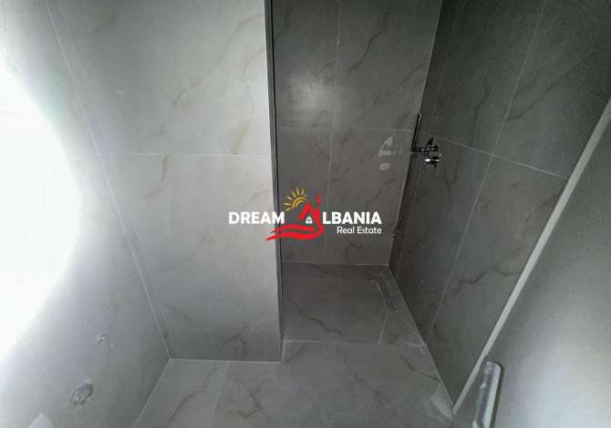 Shtepi ne shitje Apartament ne Tirane, 1+1, Mobilimi Bosh, pa mobiluar, Pagesa 80,000  Euro.