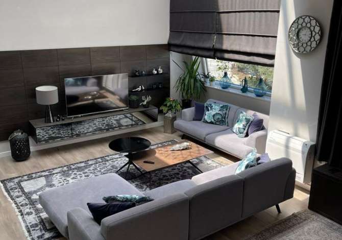 Shtepi me qera 3+1 ne Tirane - 2,400 Euro