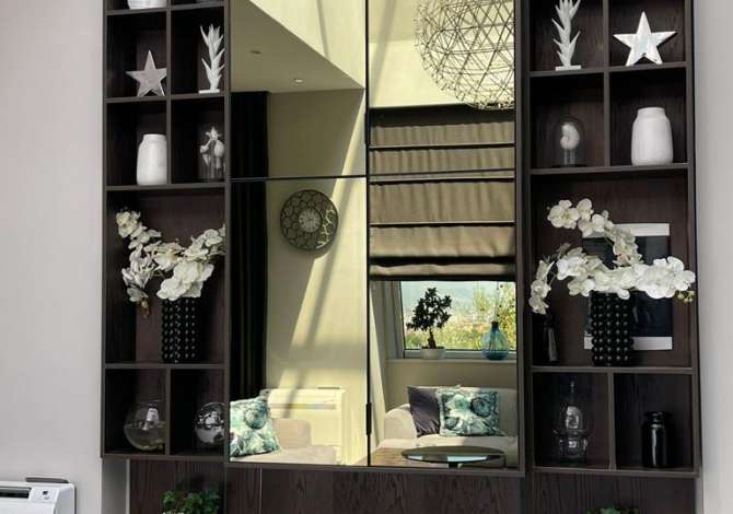 Shtepi me qera Vila Luksoze ne Tirane, 3+1, Mobilimi E mobiluar, Pagesa 2,400  Euro.