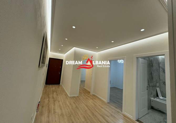 Shtepi ne shitje Apartament ne Tirane, 3+1, Mobilimi Bosh, pa mobiluar, Pagesa 219,900  Euro.