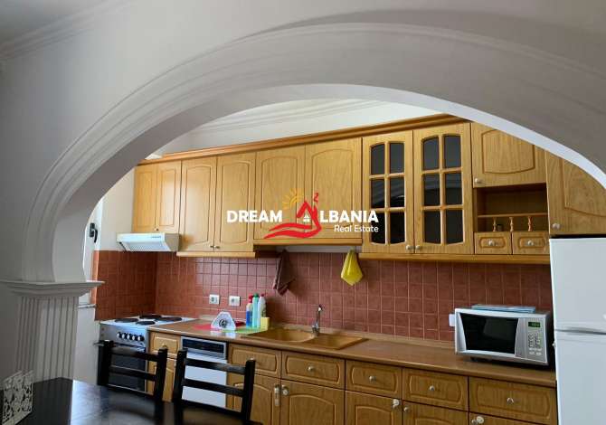 Shtepi me qera 2+1 ne Tirane - 450 Euro