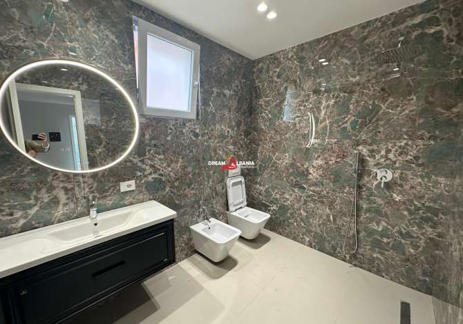 Shtepi me qera Vila Luksoze ne Tirane, 7+1, Mobilimi E mobiluar, Pagesa 3,000  Euro.